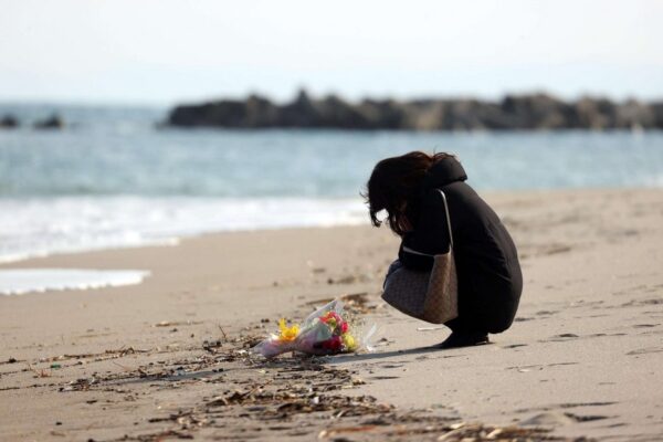 La misura infinita dell’amore. Giappone. Da 7 anni s’immerge cercando la moglie scomparsa nello tsunami
